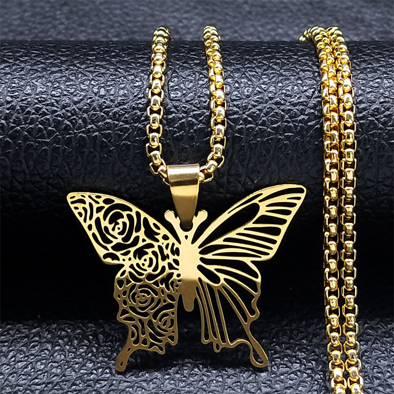 قلادة بتصميم فراشة وردة جمالية - مراجعة Butterfly Clasp Deployant وسعره